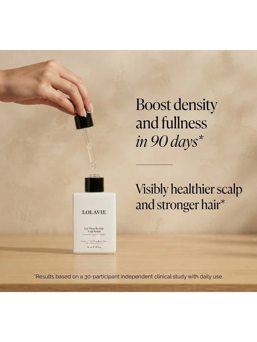 Lolavie applies retinol